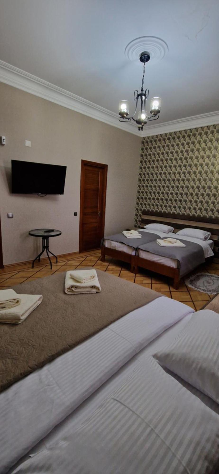 Hotel Villa Кутаиси Экстерьер фото