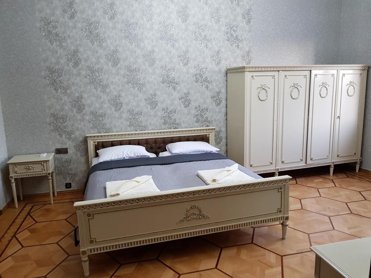 Hotel Villa Кутаиси Экстерьер фото