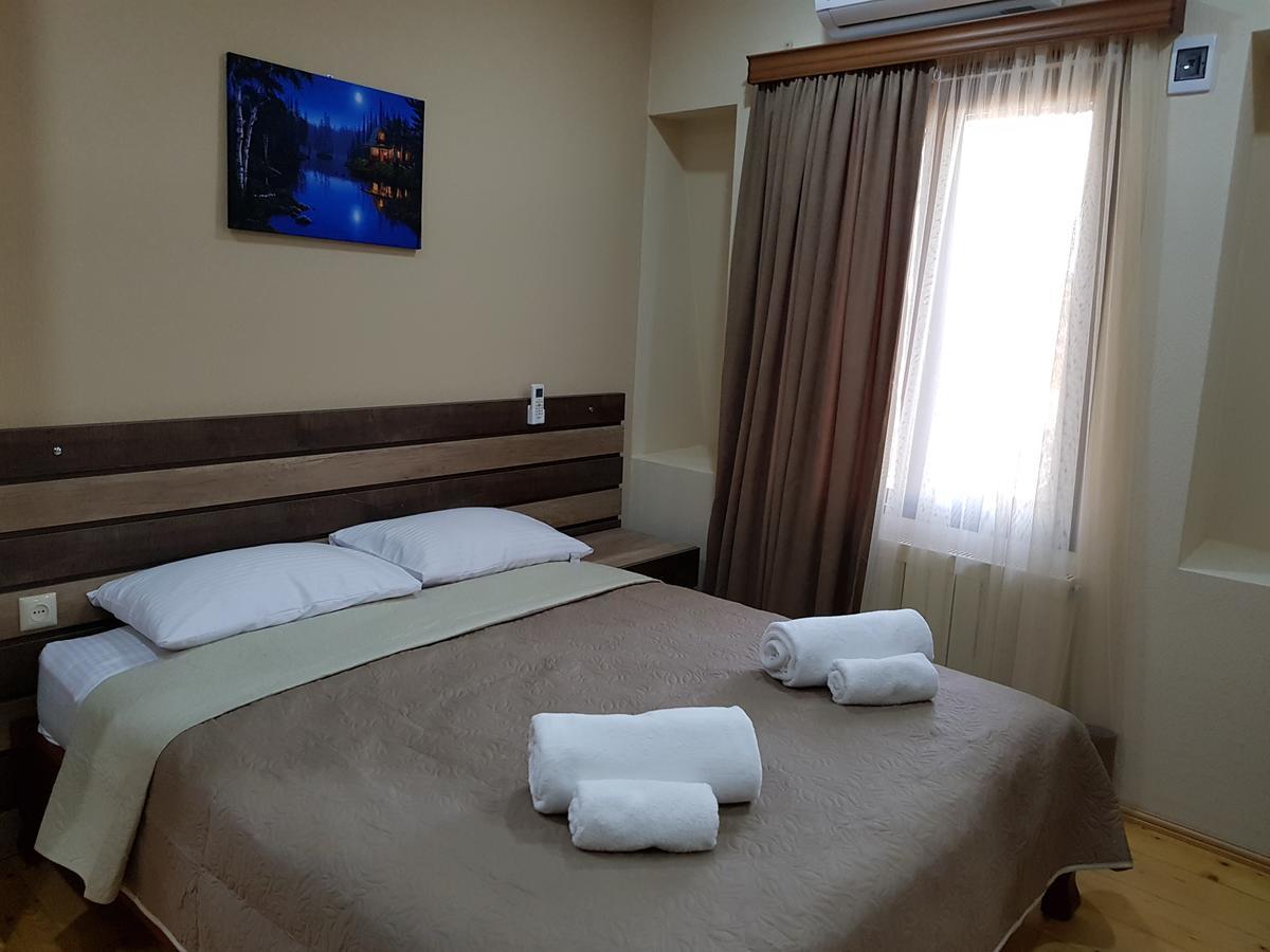 Hotel Villa Кутаиси Экстерьер фото