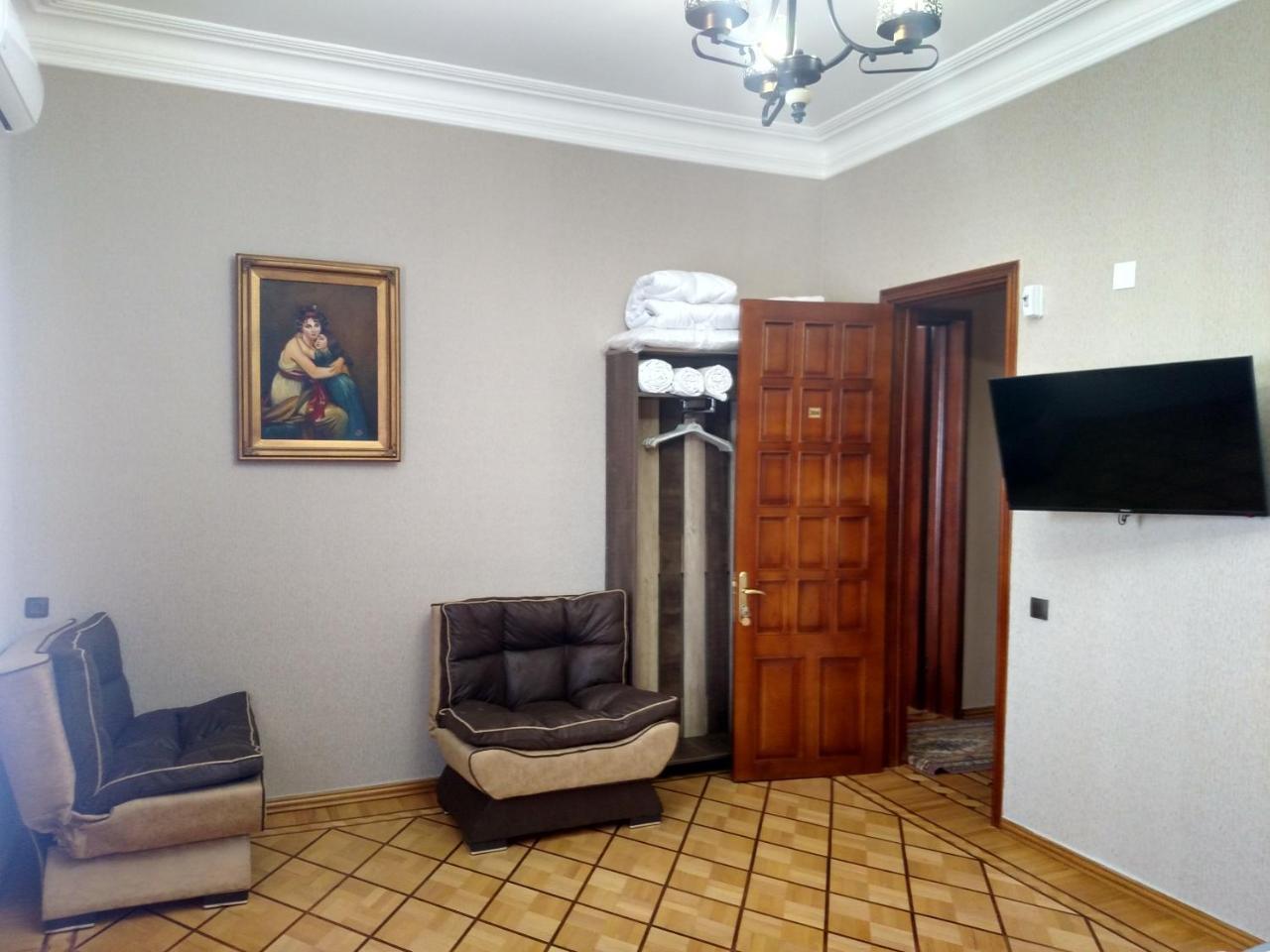 Hotel Villa Кутаиси Экстерьер фото