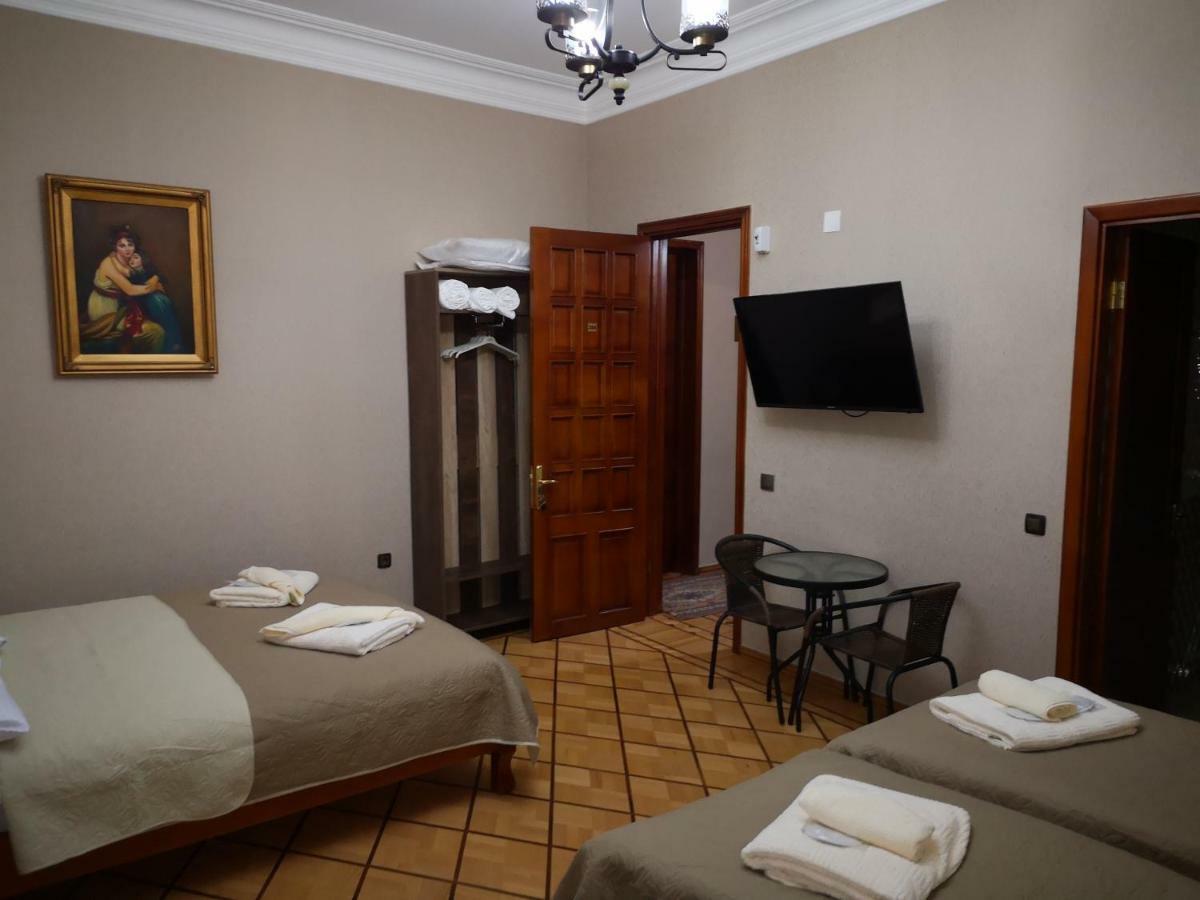 Hotel Villa Кутаиси Экстерьер фото