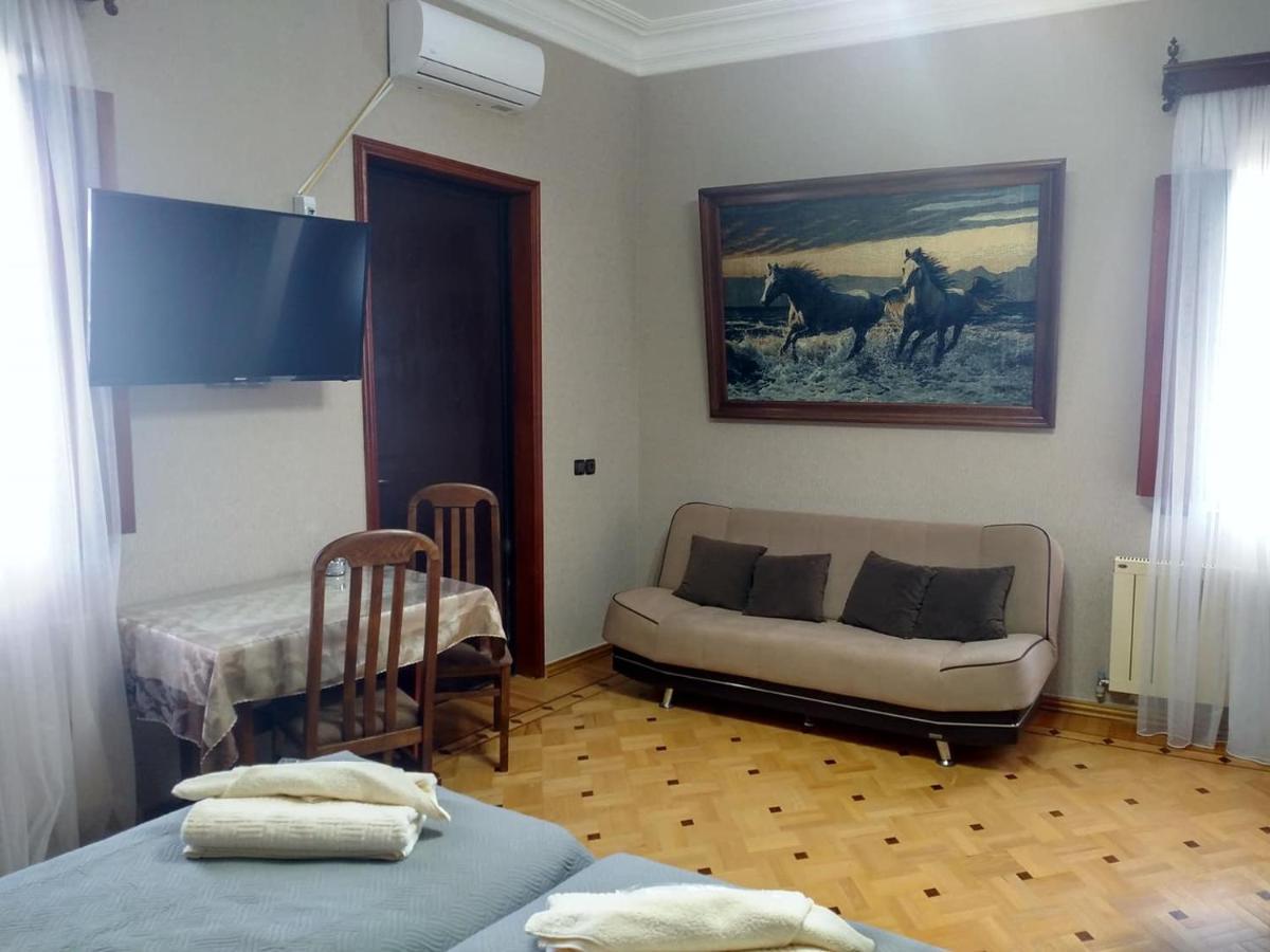 Hotel Villa Кутаиси Экстерьер фото